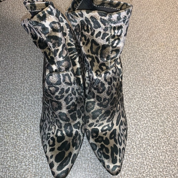 a new day Norma Grey Leopard Boots 11 - Picture 5 of 7